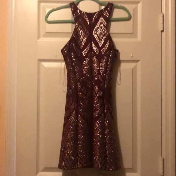 Dress - Picture 2 of 3